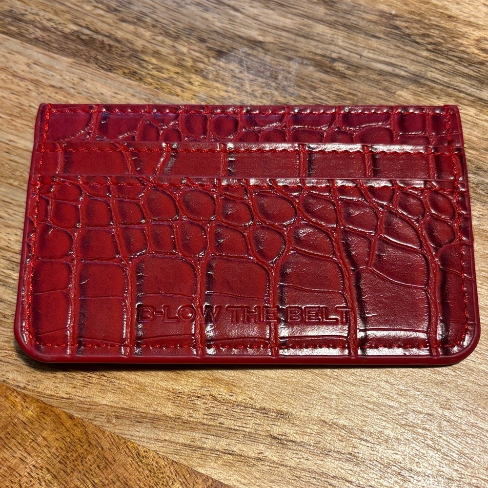 NWOT B-Low the Belt Crimson Croc-Embossed Card Holder